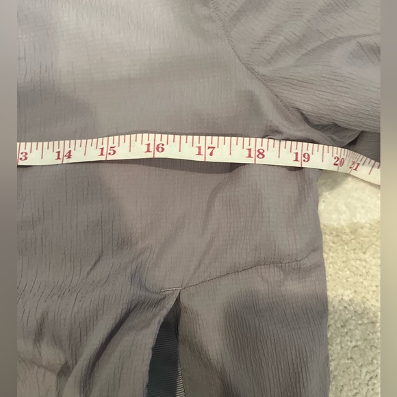Lululemon nonstop bomber Reversible grey jacket size 6 gray zip up coat medium - Picture 9 of 12